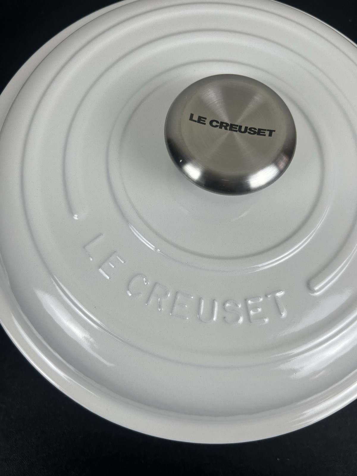 Le Creuset Signature Braiser Cast Iron Casserole Pan Shiny White 2.2L 26cm 2.25
