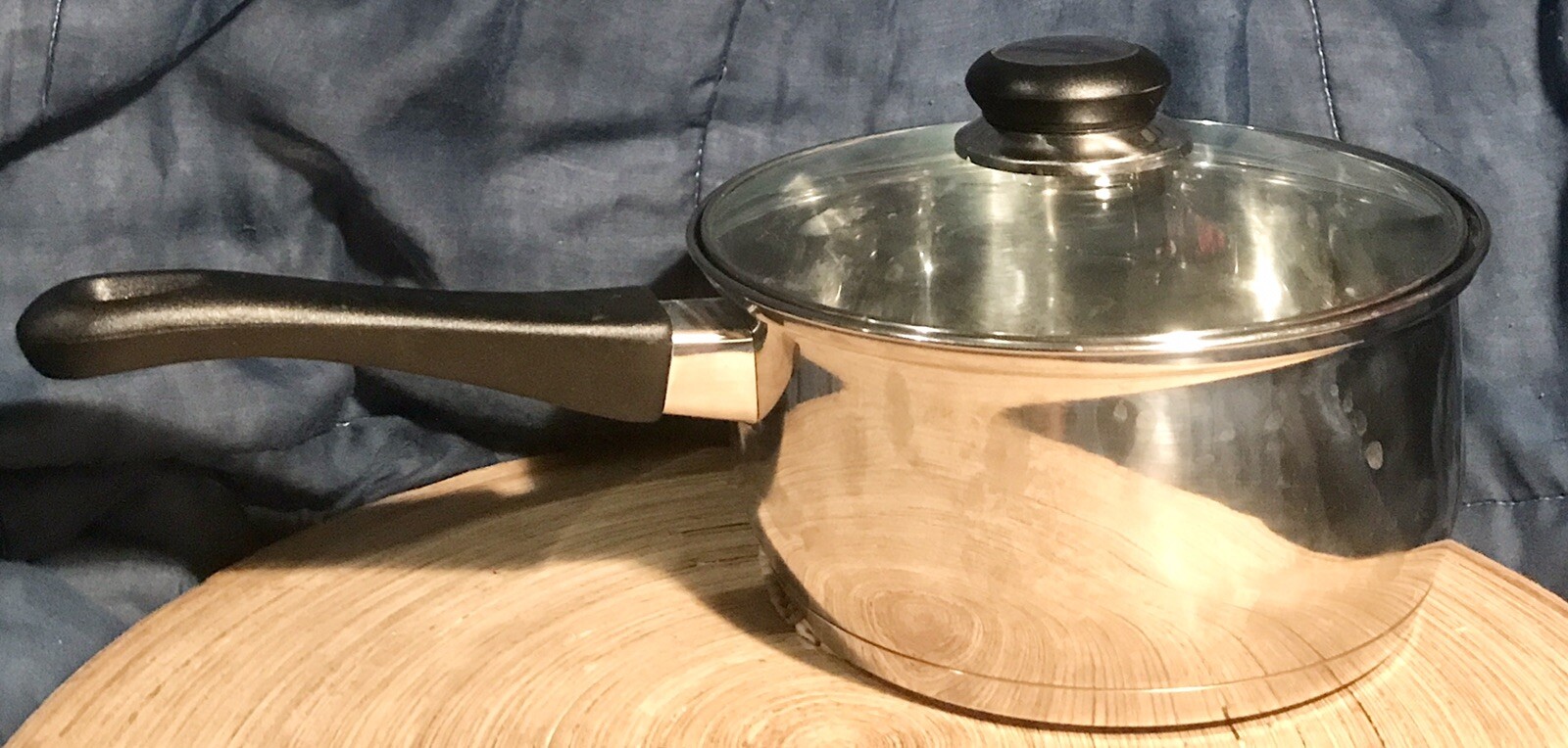 TRAMONTINA 18/10 STAINLESS STEEL COVERED POT 2 Qt. 7 3/4”ACROSS 4 3/4” DEEP