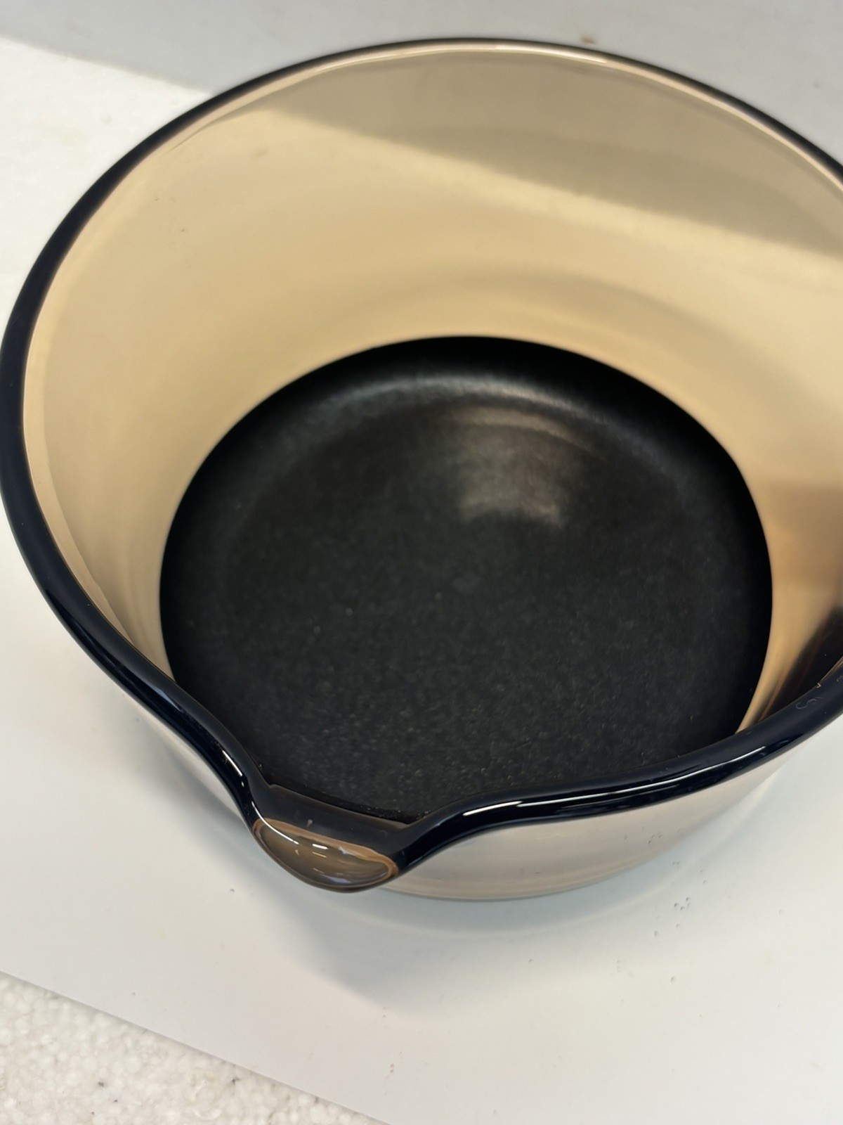 CorningWare Vision 1 Liter Amber Glass Sauce Pan w/Spout. Non-stick Surface