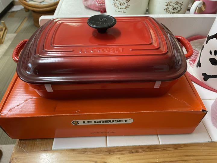 Le Creuset Shallow Rectangular Cocotte 29cm 2.8L 4.8kg Cherry Red With Box USED