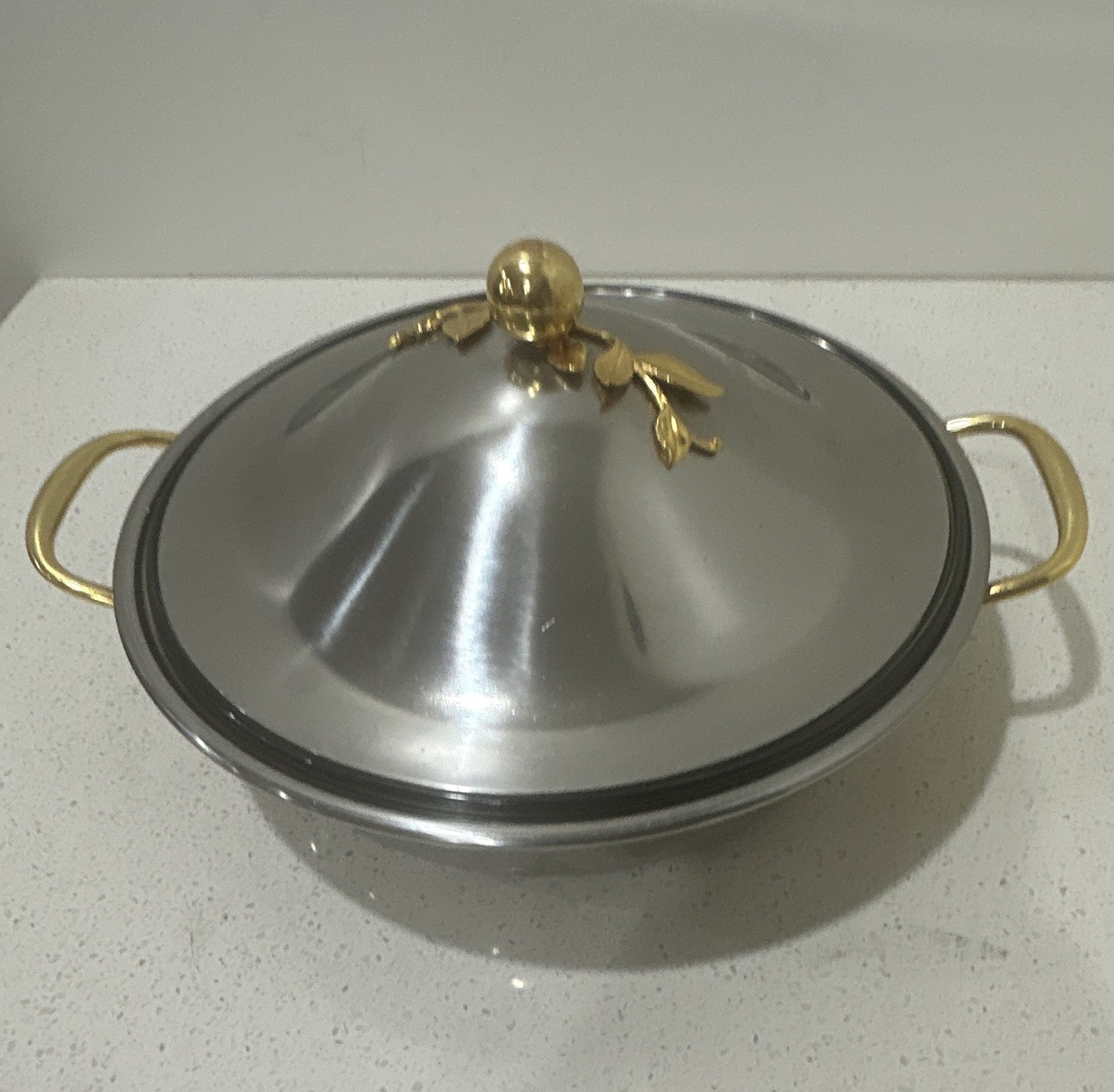 Stainless Steel Round Casserole 3pc w/ Lid & Glass Insert Silver/Gold 2-6qt