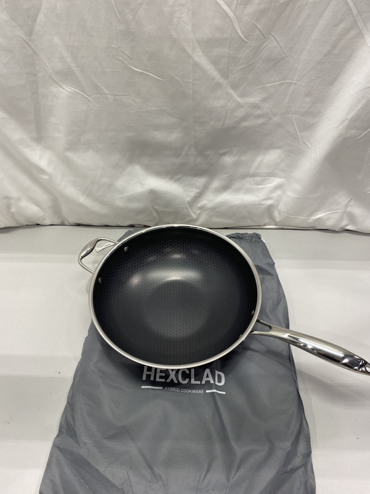 Hexclad Hybrid Nonstick 12inch Frying Pan W/ Stay Cool Handle
