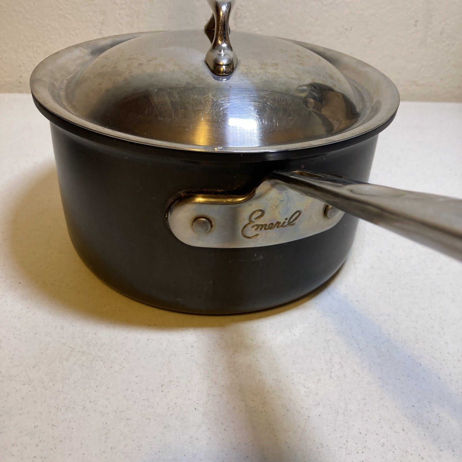 Emeril All-clad Hard Anodized Non Stick 2.5 Qt Sauce Pan With Lid . Cl