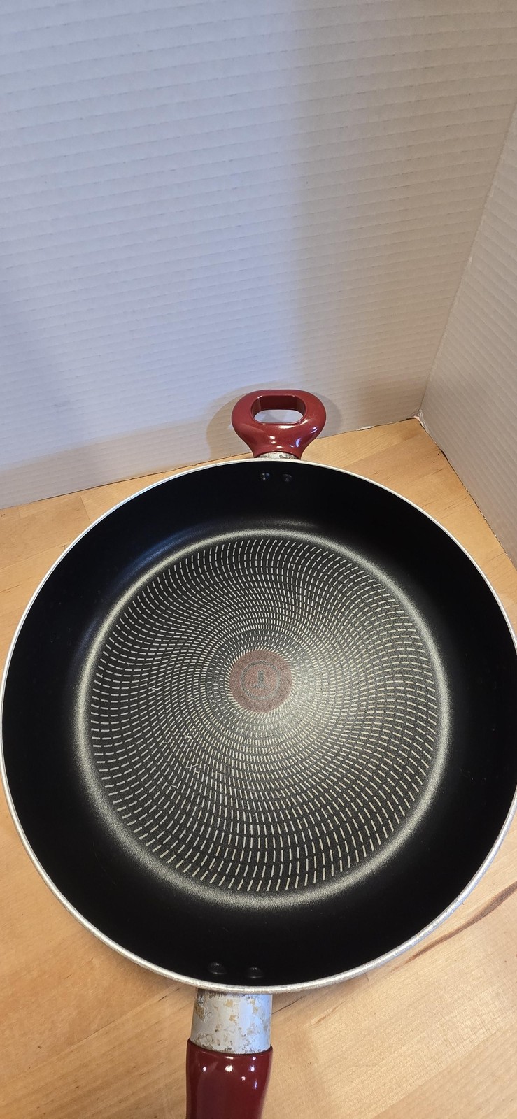 T-fal Red Nonstick Saute Pan With Glass Lid 11 Inch Aluminum Cookware Skillet