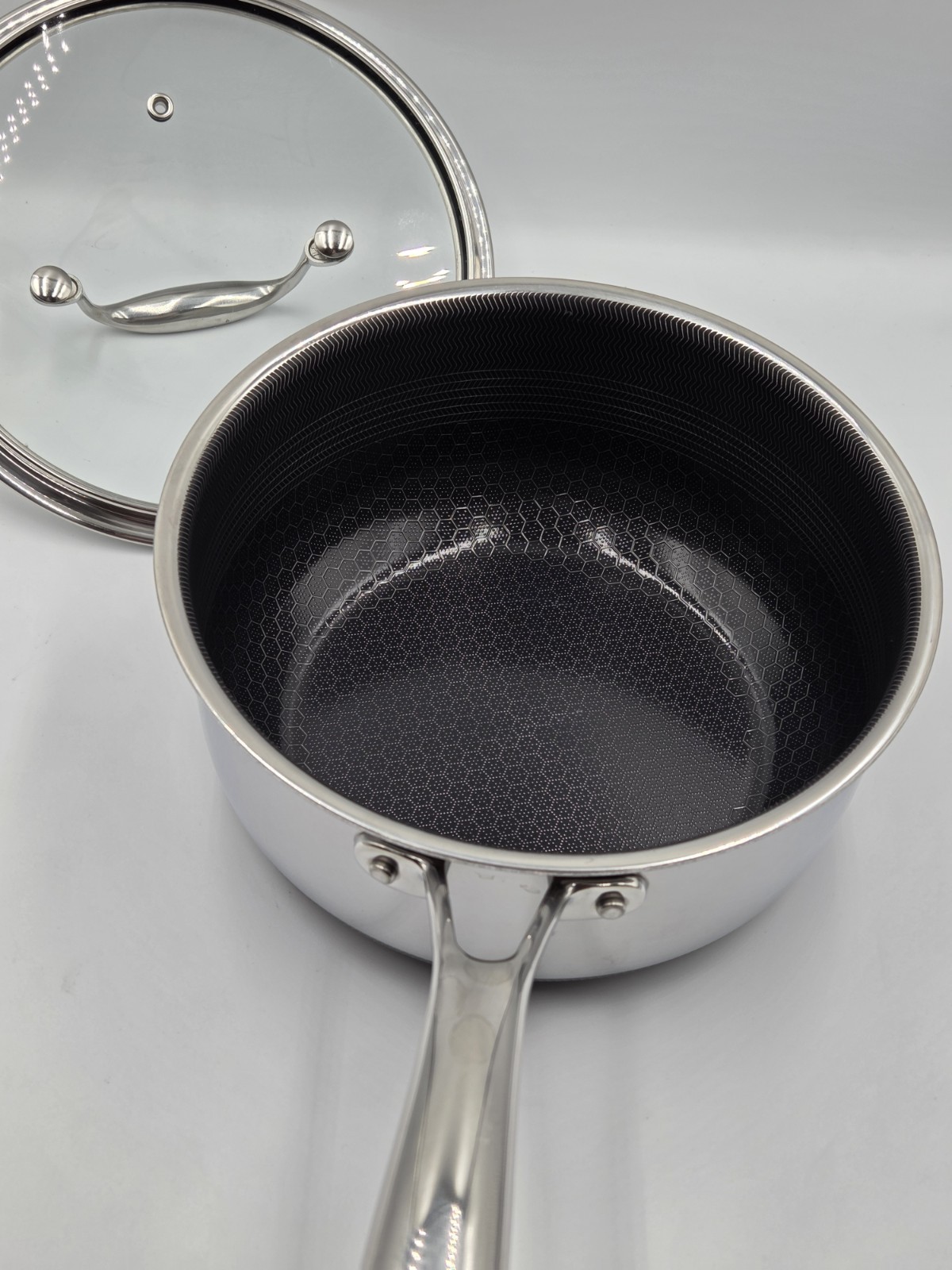 Hexclad Hybrid Non Stick Pot Stainless Steel Saucepan 3-Quart – With Lid