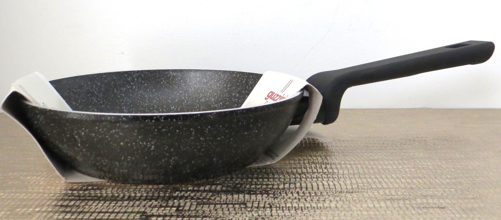 Guzzini Dolcevita 8″ (20 cm) Fry Pan Made in ITALY Black Non Stick New/tag