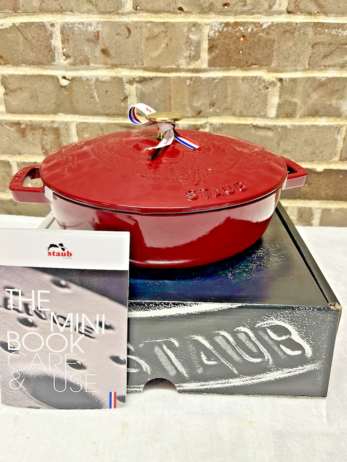 French STAUB DRAGON Braiser Bordeaux Cranberry 2.5 qt Cast Iron Cookware 24 NEW