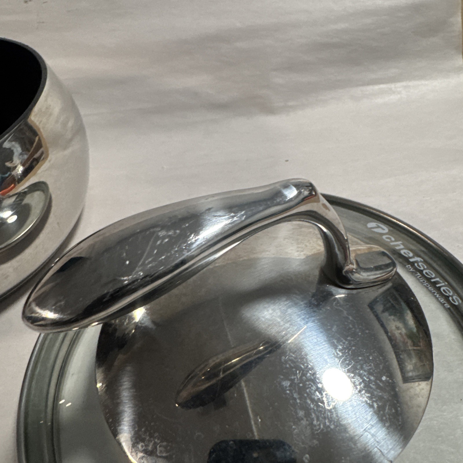 Tupperware Chef Series Non Stick 1 Qt 1.0LSauce Pan Stainless Steel Glass Cover