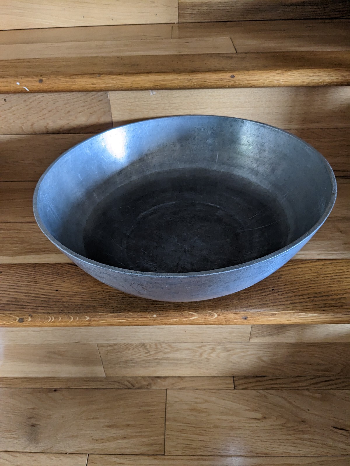 Contemporary Hard Anodized Solid Heavy Guage Aluminum Wok 6 Qt. 2.4 lb. 13x5x.5″