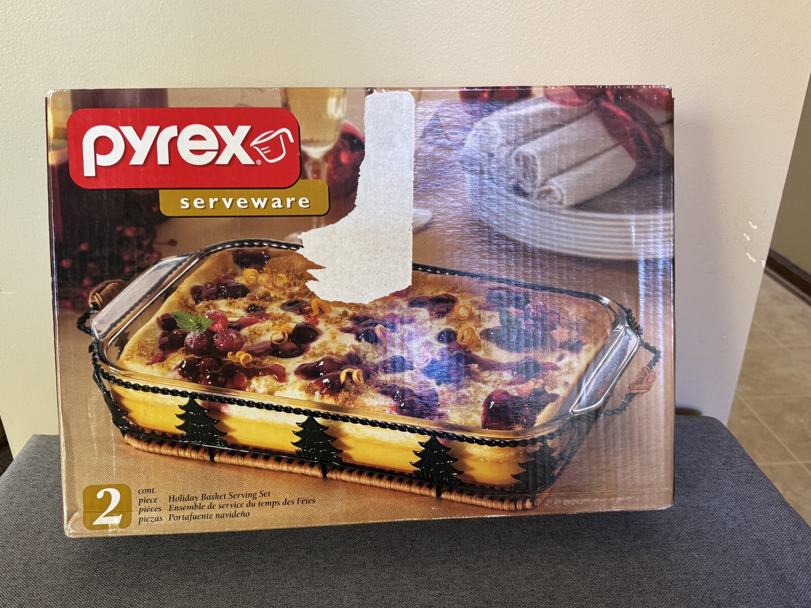 Pyrex Serveware Holiday Serving Set Christmas Tree 2Pc 9×13 Baking Dish NEW