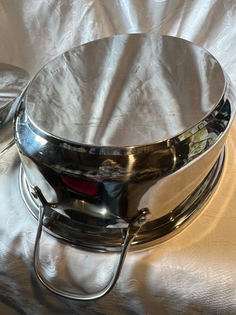 Gourmet Buffet Stainless Steel Ex.Large Oval Roaster with steamer rack