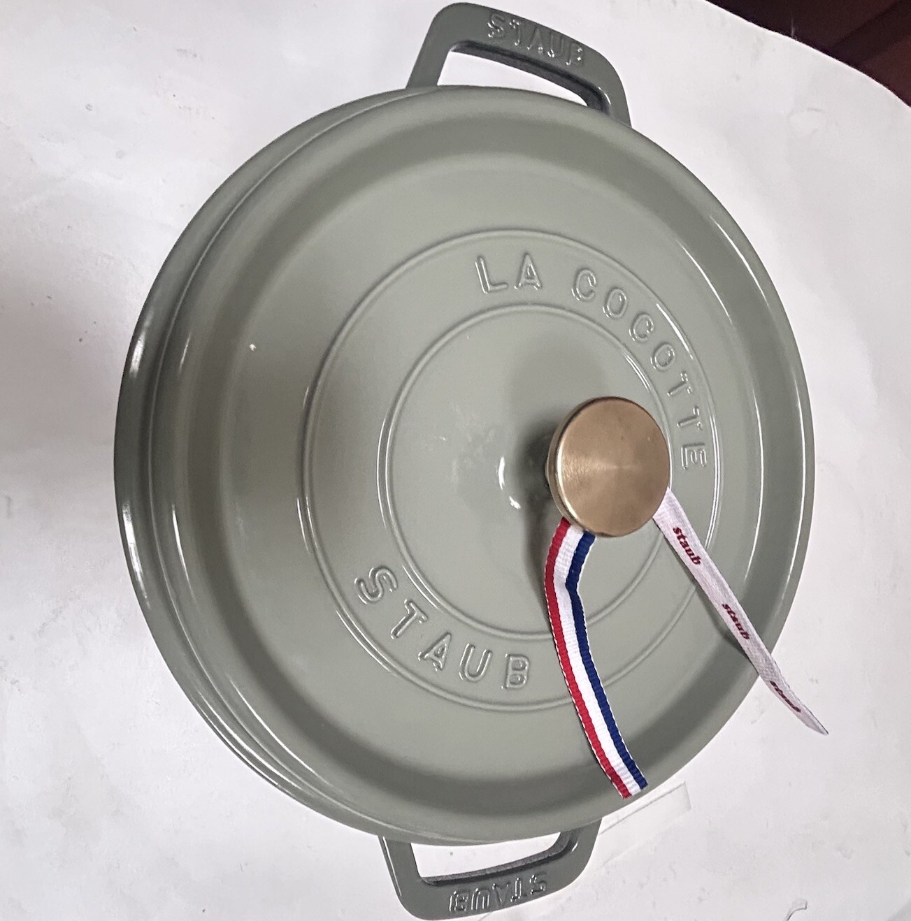 Staub 4 Qt. Eucalyptus Round Cocotte New