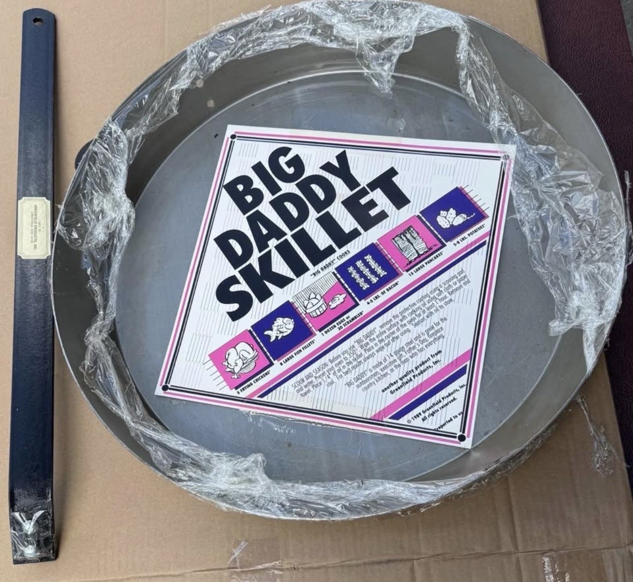 Big Daddy Skillet 15.75″ Round Steel Stainless Coated Long Handle, Gas/Electric