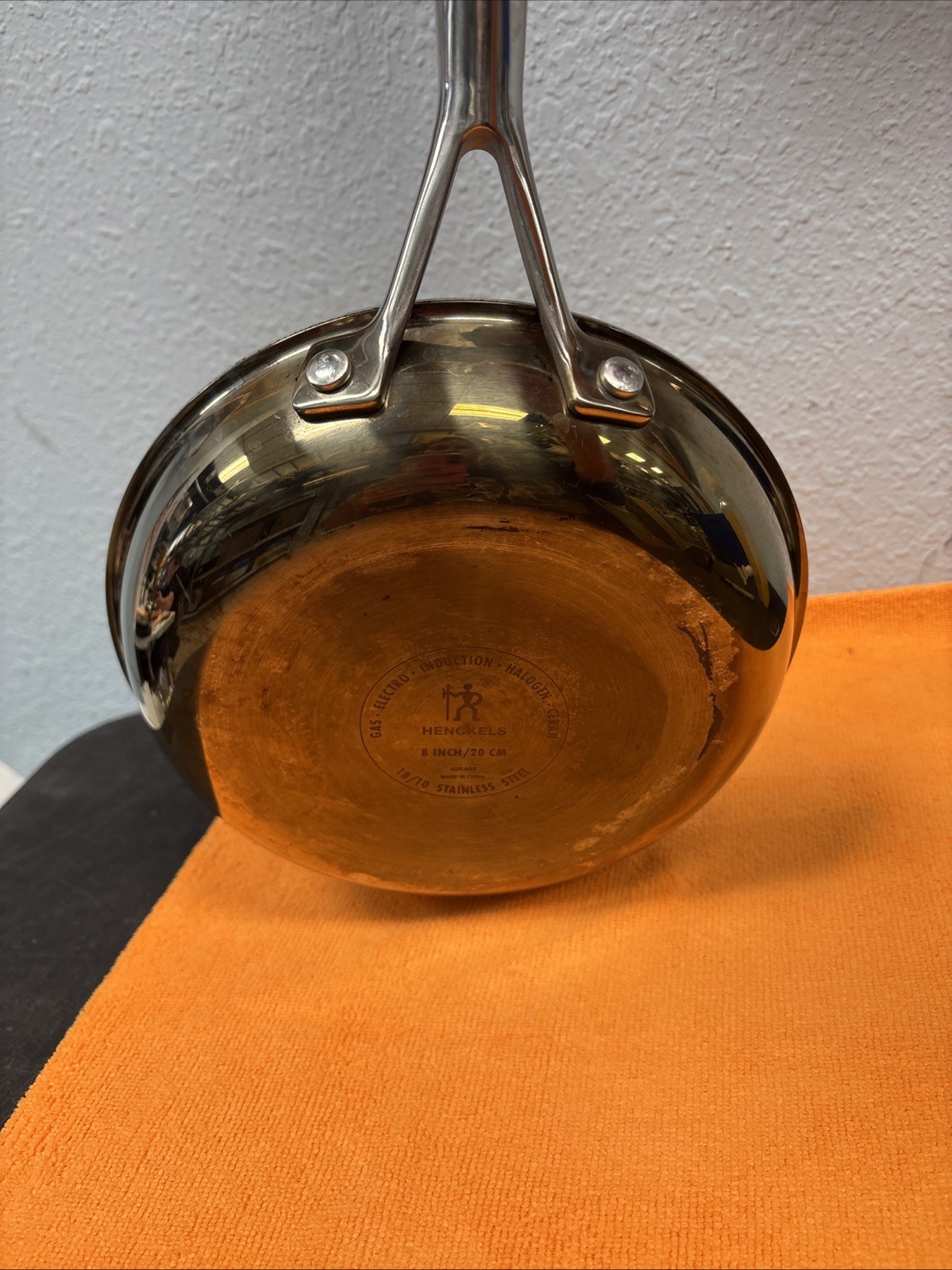 HexClad Hybrid 8in Cookware Frying Pan