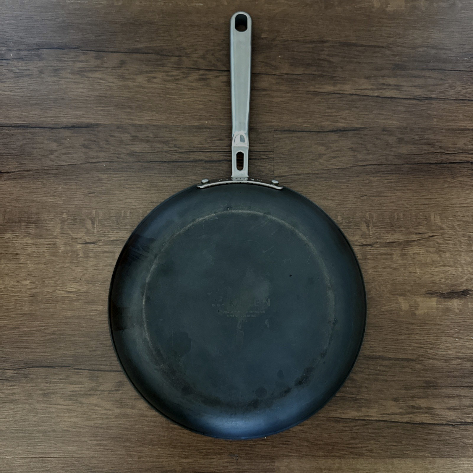 Misen 2-Piece Set Carbon Nonstick Frying Pans Nitrided Tri-Ply 8-inch & 10-inch