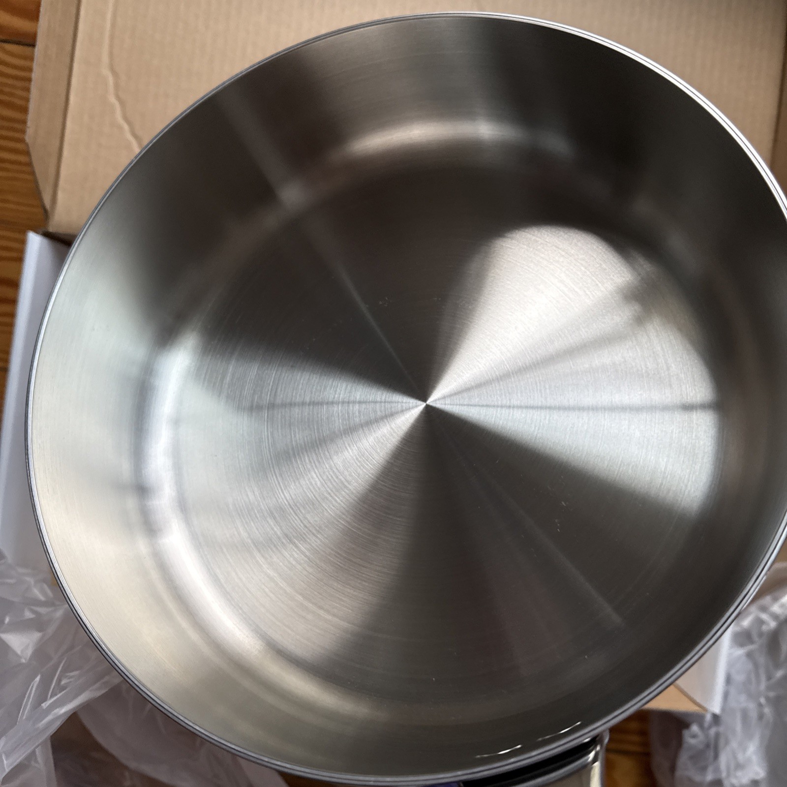New $190 Crate & Barrel EvenCook Core 3.25 Qt. Stainless Steel Saute Pan w/ Lid