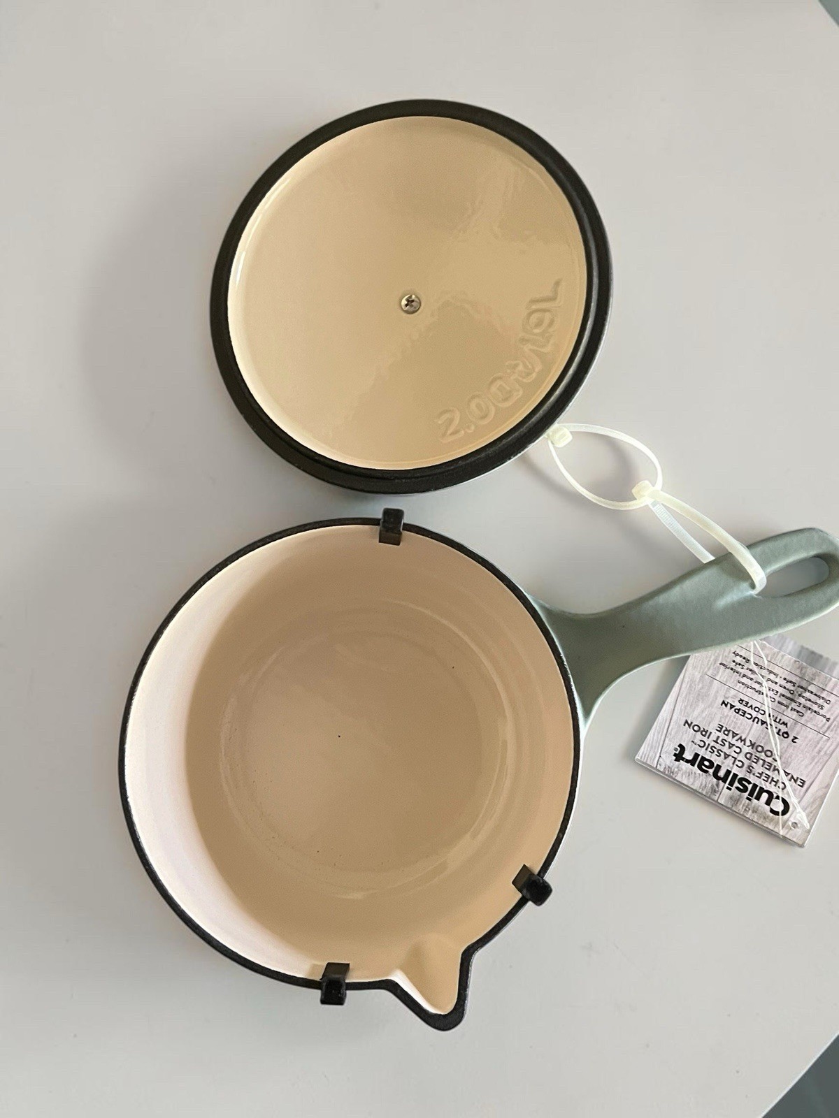 Cuisinart Chef’s Classic 2 Qt Enameled Cast Iron Saucepan w/ Lid Light Blue