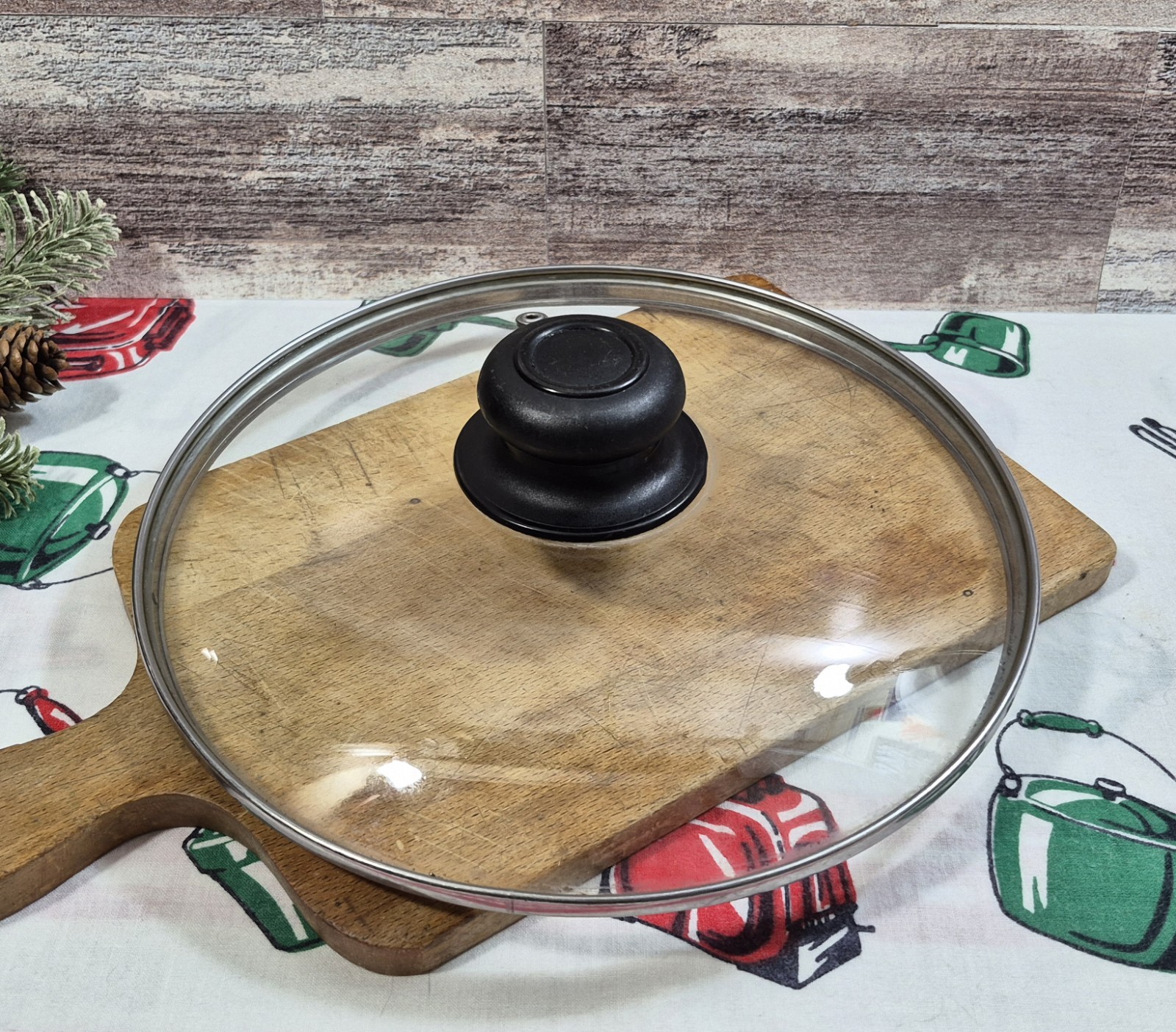 Vented Glass Replacement Lid, 9 3/8″ inner-dia, 9 7/8″ outer-dia with Black Knob