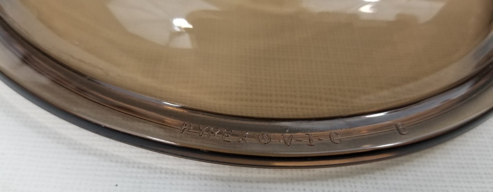 PYREX V-1-C V1C Round Amber Glass Replacement Lid 6.25 in Diameter