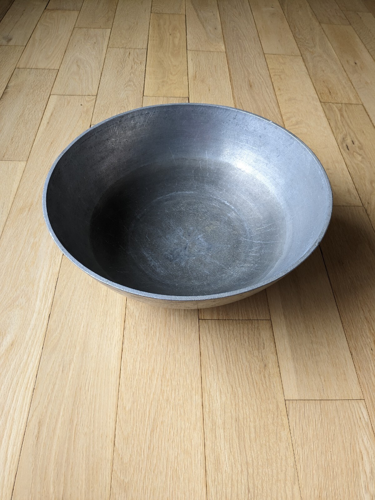 Contemporary Hard Anodized Solid Heavy Guage Aluminum Wok 6 Qt. 2.4 lb. 13x5x.5″
