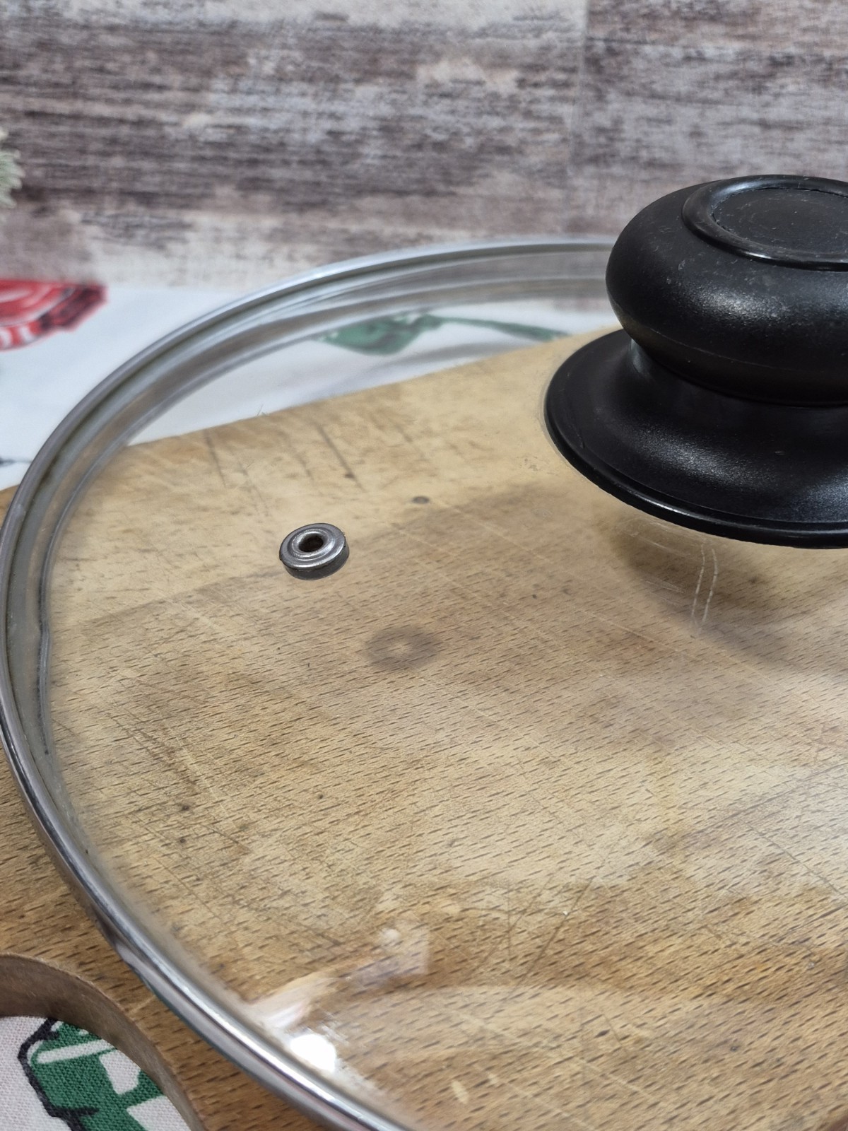 Vented Glass Replacement Lid, 9 3/8″ inner-dia, 9 7/8″ outer-dia with Black Knob