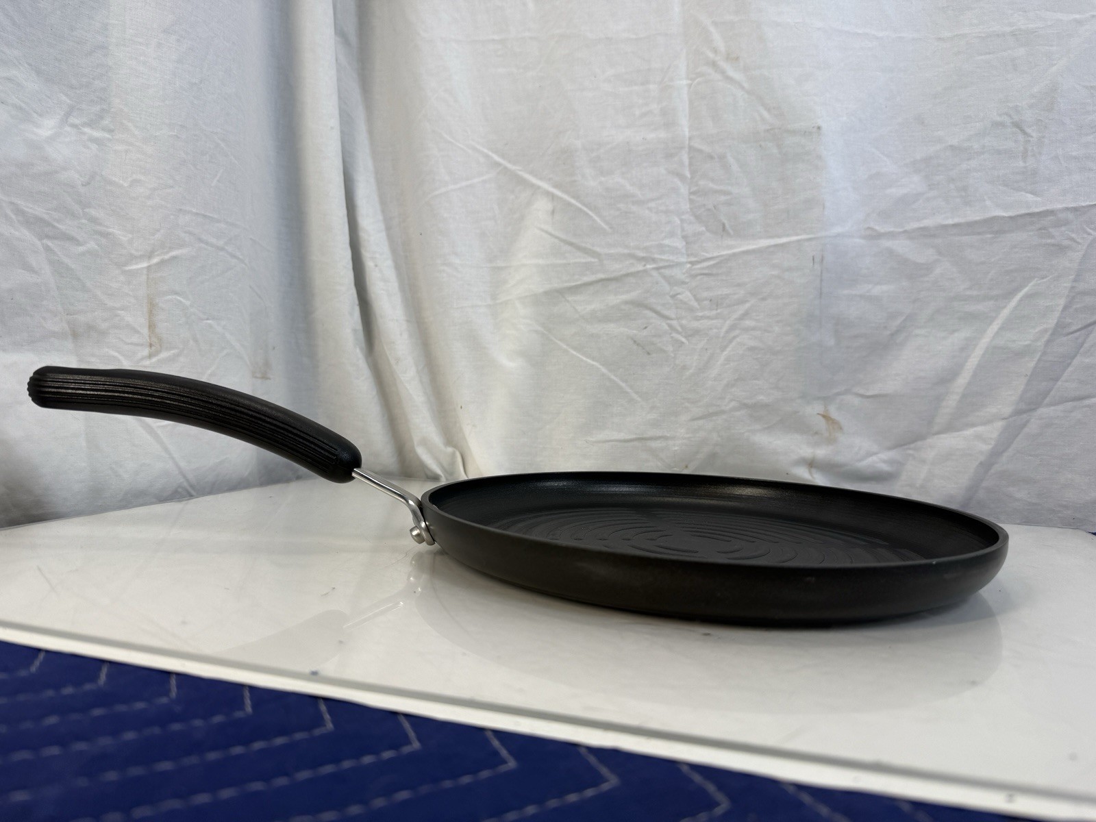 Circulon 12″ Pan Non Stick Hard Anodized Circular Flat Skillet Grill Griddle Pan