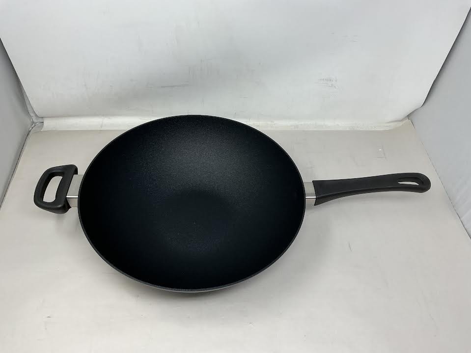 Scanpan Classic Induction Wok, 12.5″, Black