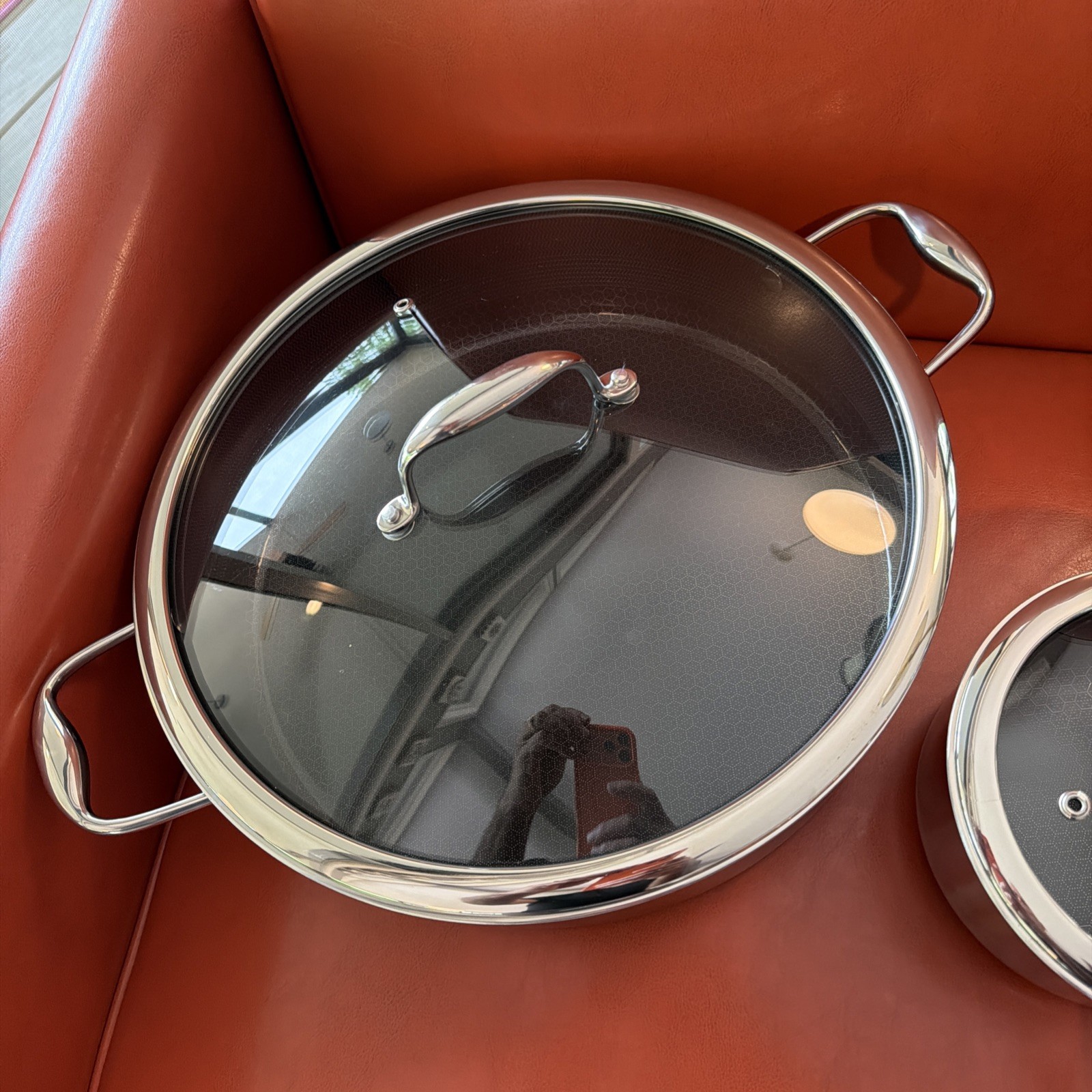 FANTASTIC! HexClad Hybrid Cookware 5-Pc Set w Lids 7QT, 1QT Pot & 12” Griddle