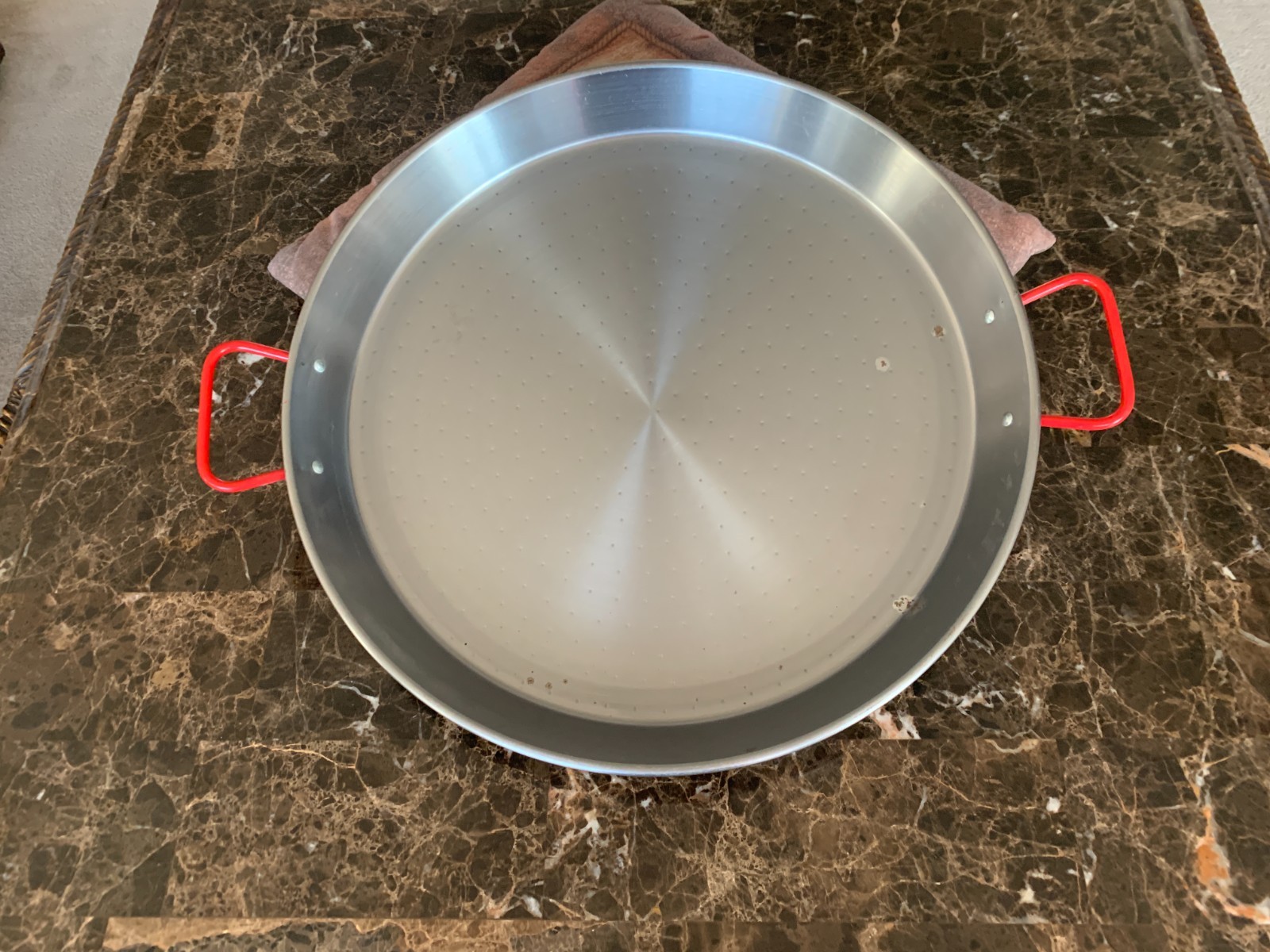 COOKING TOOLS – 18in Garcima Gourmanity Carbon Steel Paella Pan RED HANDLES