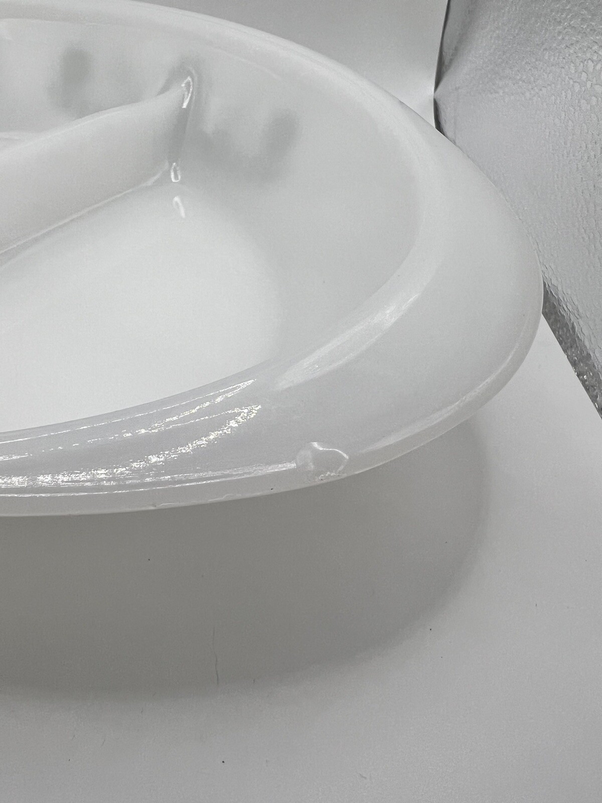 GLASBAKE GREEN DAISY MILK GLASS 10 INCH DIVIDED J2352 CASSEROLE / SERVING DISH
