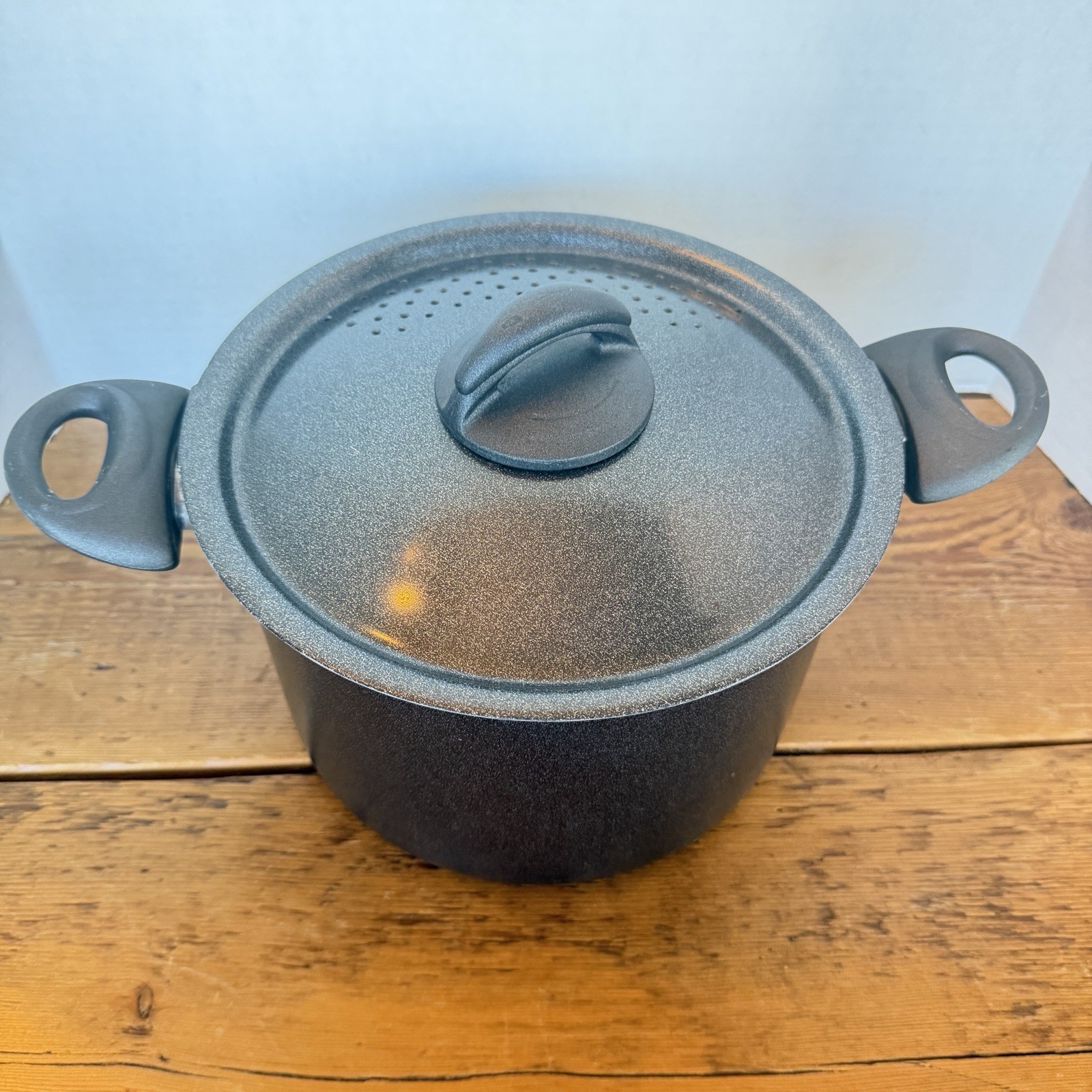 Megaware Black Stock Pot With Strainer Lid 6” Tall Made In Italy