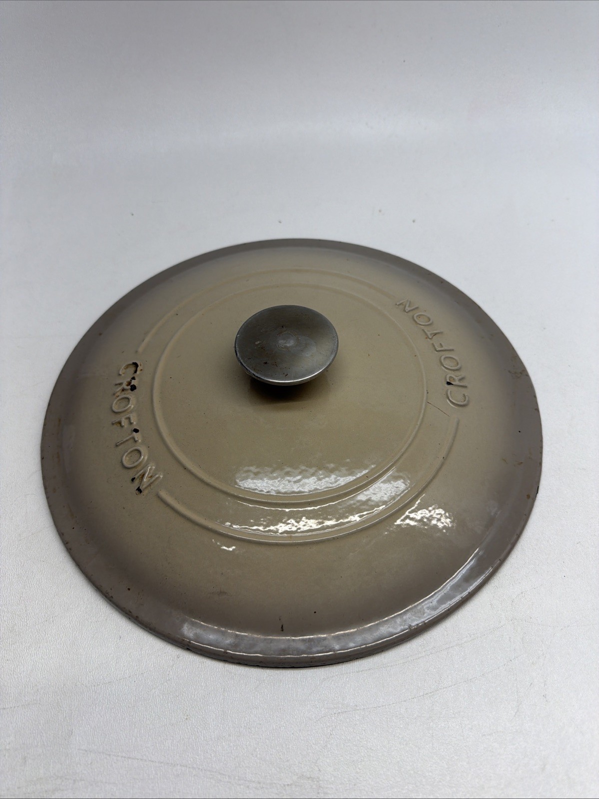 Crofton Enameled Cast Iron 11” Lid Light Gray/ Cream Dutch Oven/Braiser