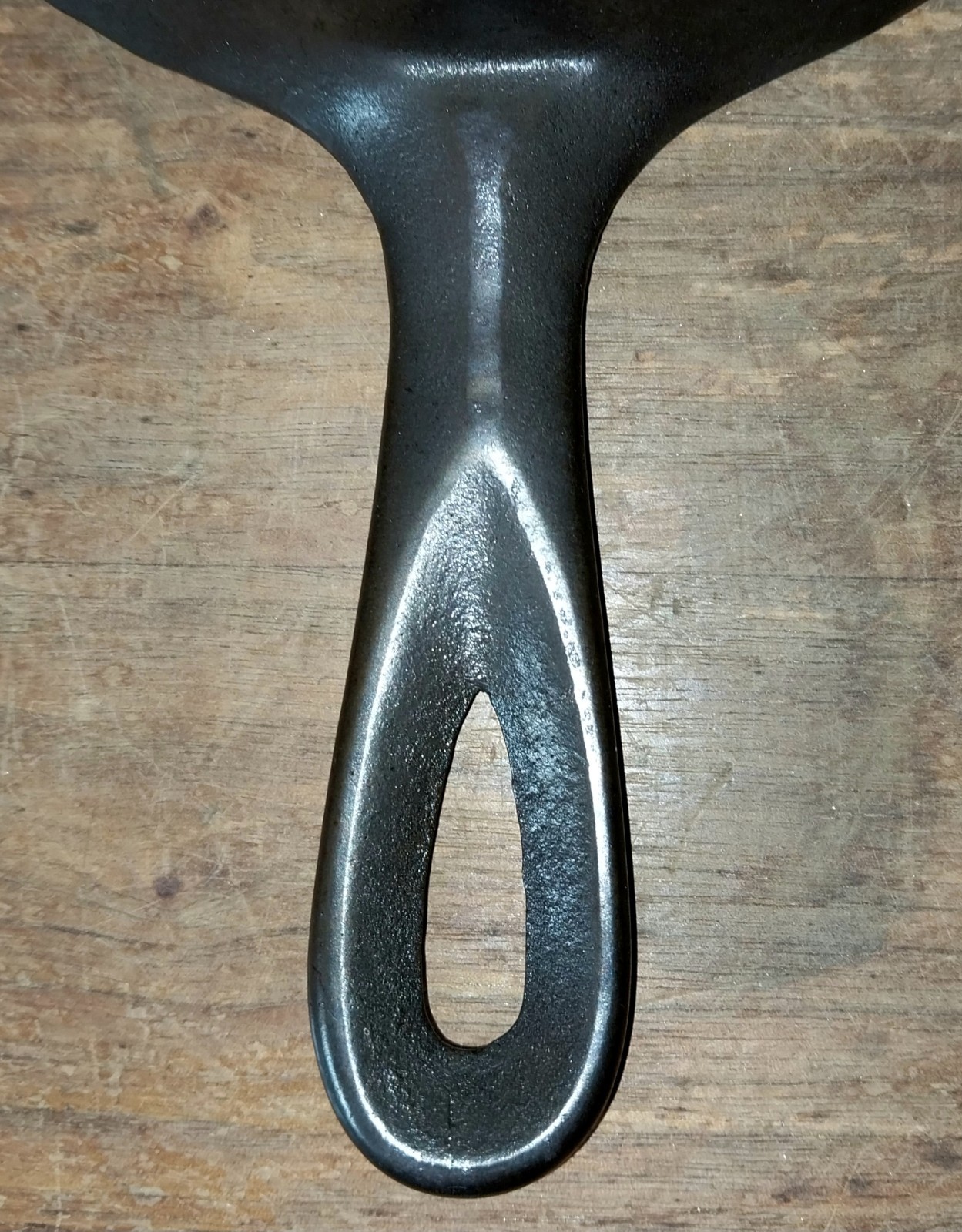 “NICE” 1930-1939 No.3 GRISWOLD 709 Large Block Logo Smooth Bottom Skillet “FLAT”