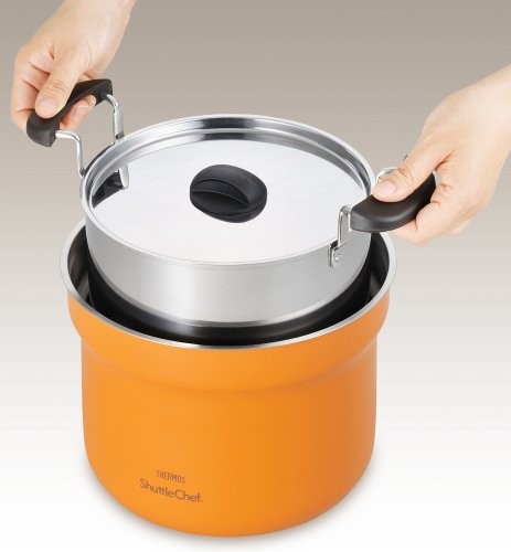 Thermos Vacuum Insulation Cooker Shuttle Chef 4.3L Apricot Kbf-4500
