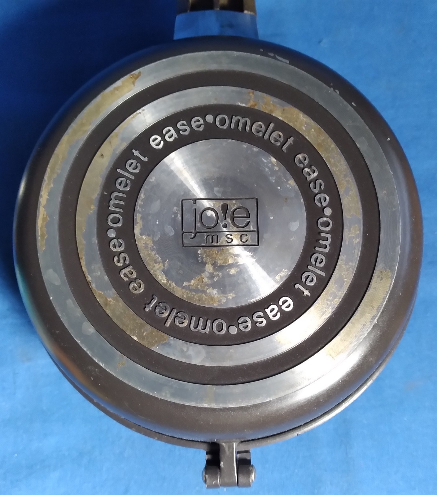 Joie Jo!e Omelet Ease Pan Nonstick Breakfast Skillet Pan Easy Flip Single Serve