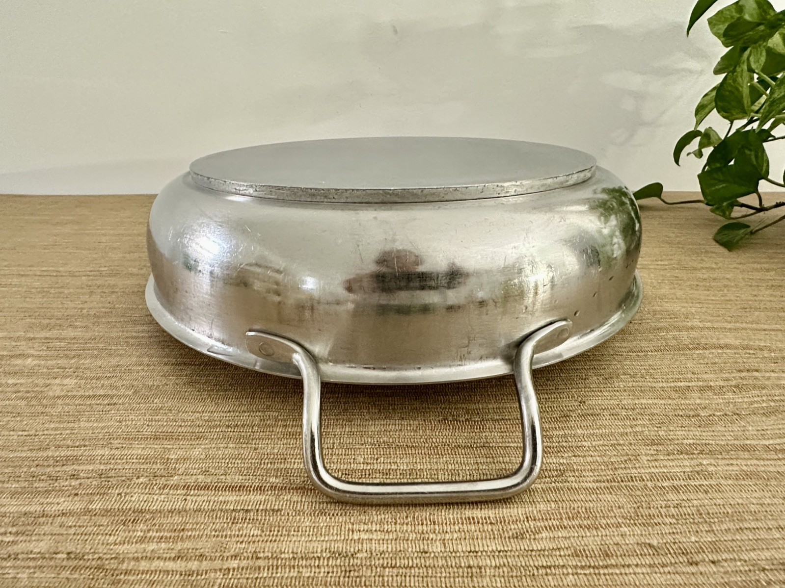 Vollrath 3157 Centurion French Omelet Pan – 4.25 Quart – Stainless Steel