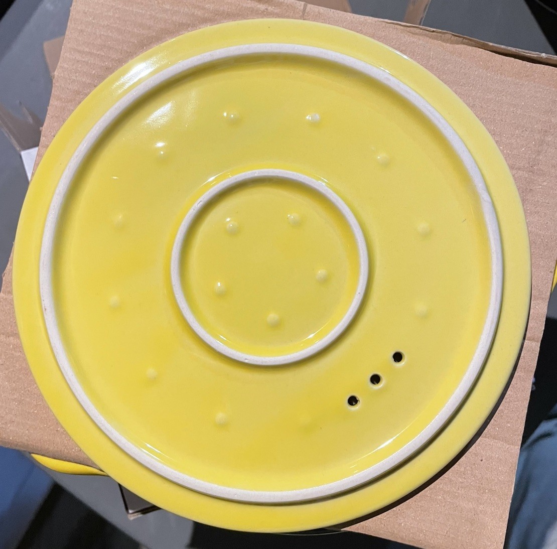 New in Box PARINI 1.5 QT Flameproof Casserole Dish Yellow