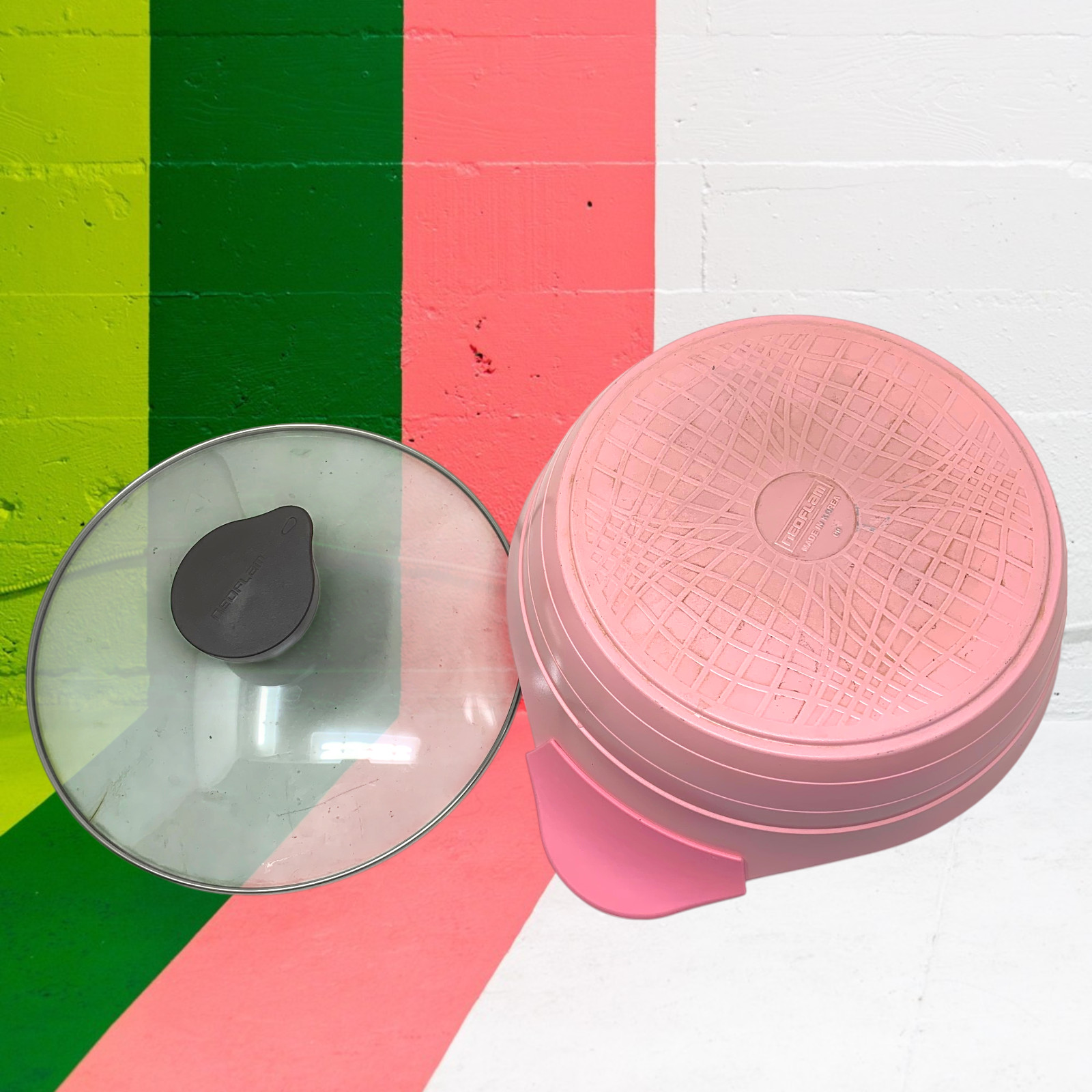 Neoflam Pink Enamel Dutch Oven Stock Pot Glass Lid Silicone Handles Korea