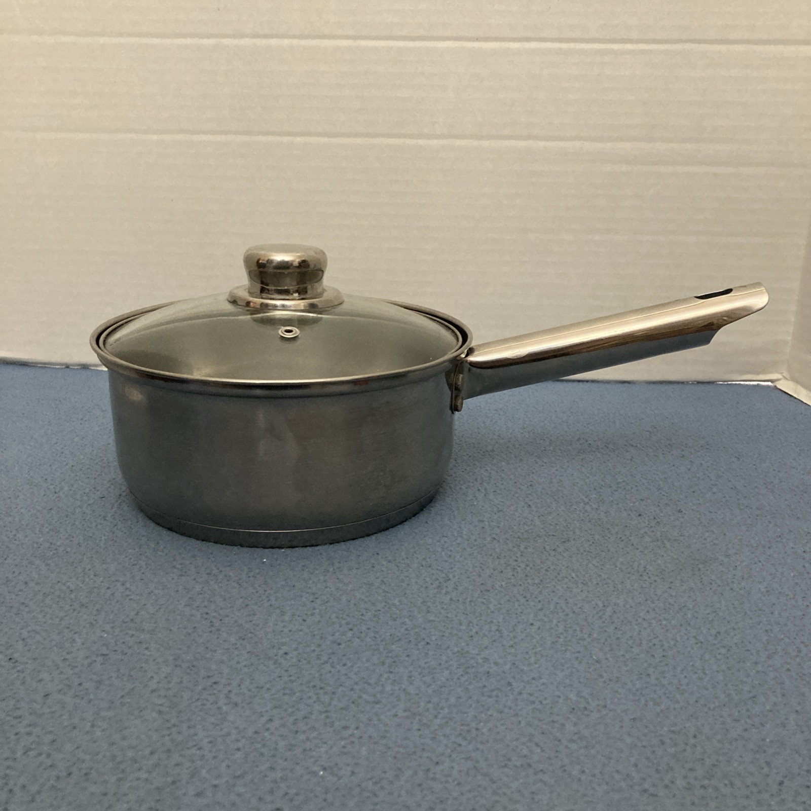 Chefmate Premium Cookware Silver 1.5QT Saucepan w/Glass Lid
