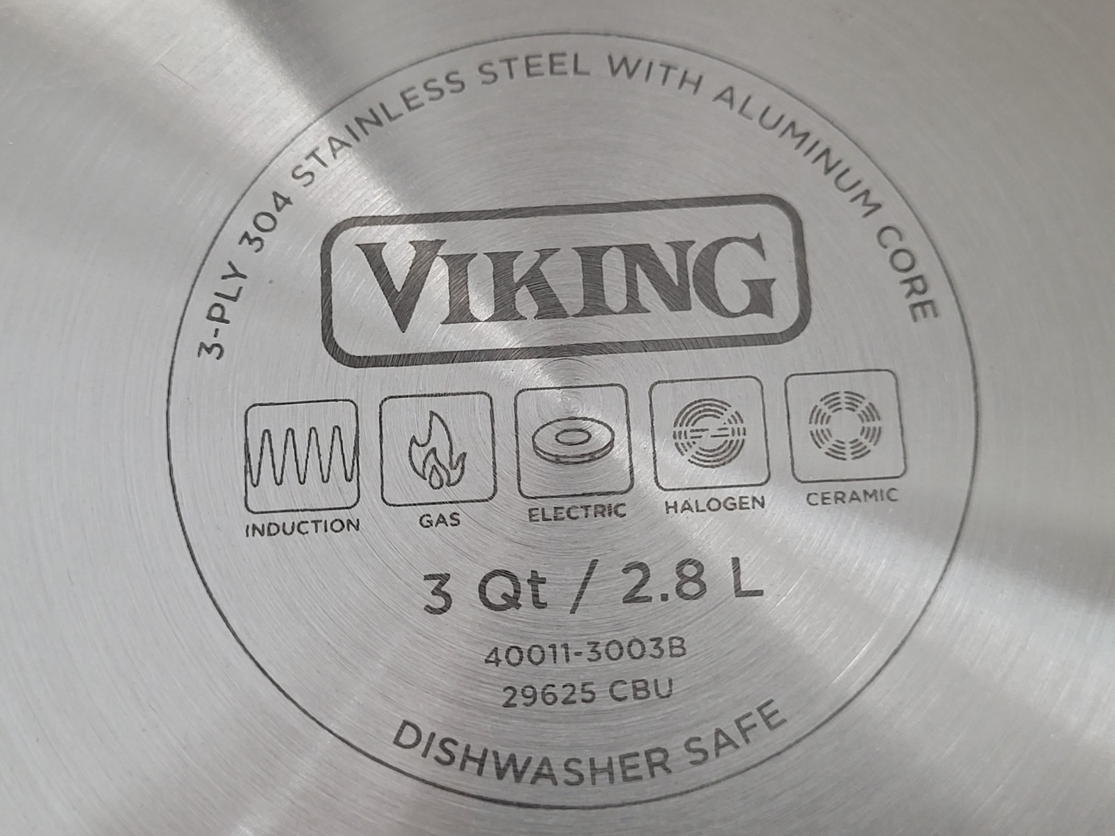 Viking 3-Ply Bonded Stainless Steel Sauce Pan Pot 3QT/2.8L With Vented Lid