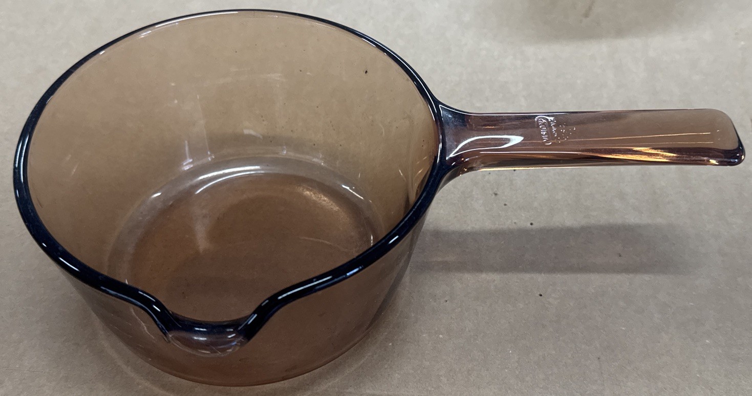 CorningWare Vision 1 Liter Amber Glass Sauce Pan w/Spout. Non-stick Surface