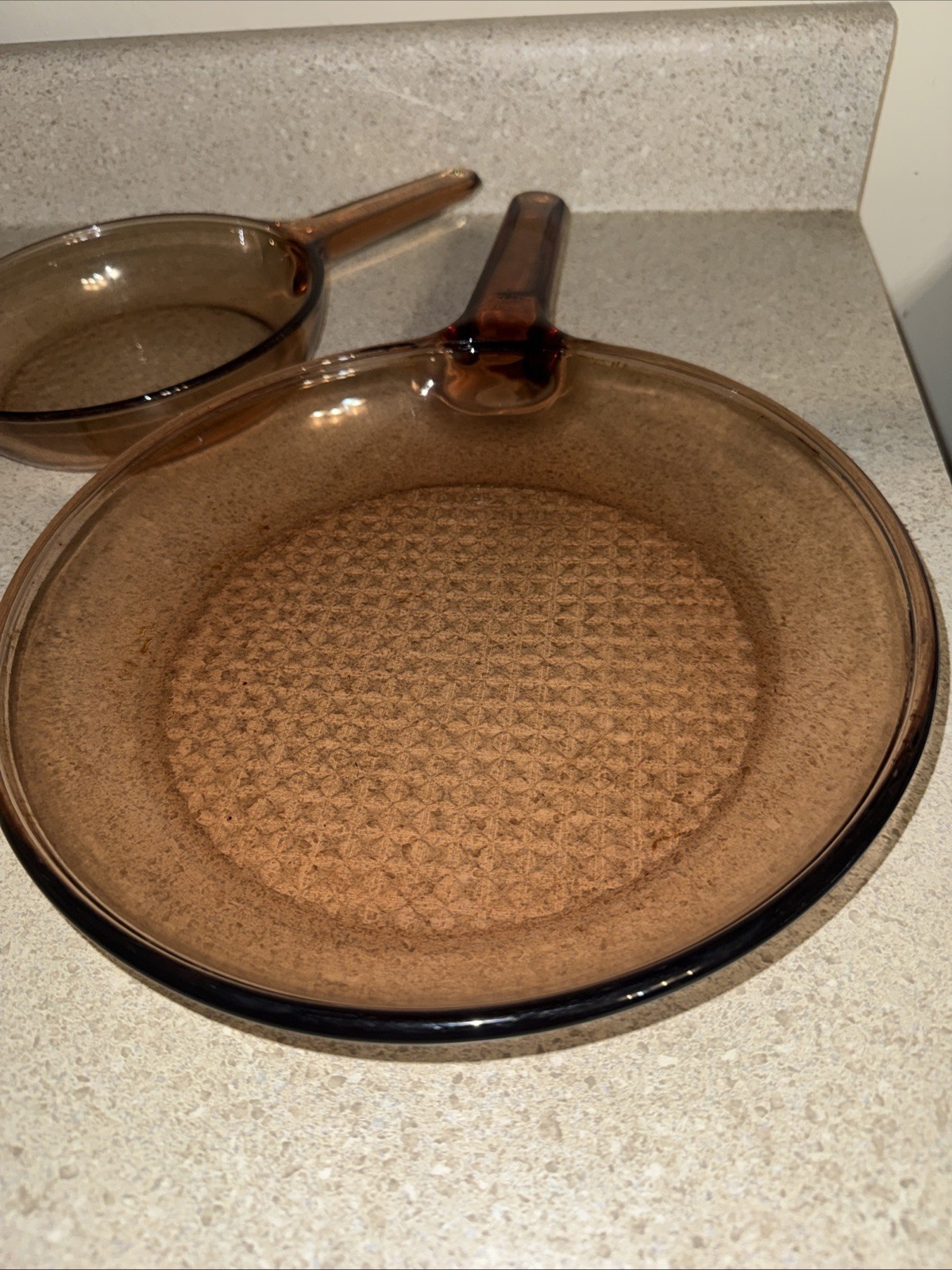 2 -Corning Ware Visions Amber Pyrex Glass 10 & 7″ Waffle Bottom Fry Pan Skillet