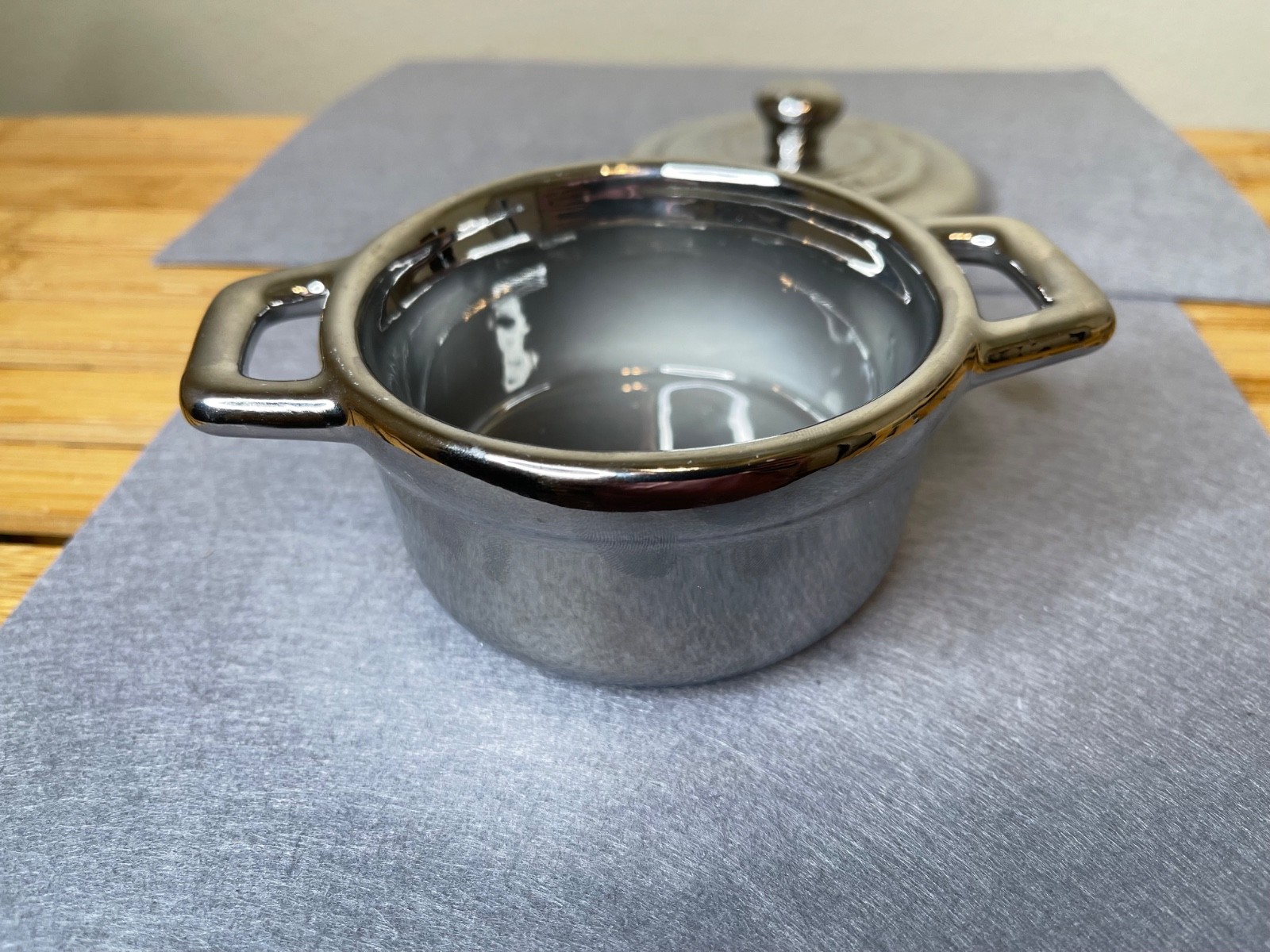 Martha Stewart Silver Mini Ceramic Cocottes Pot w/Lid 12 Oz