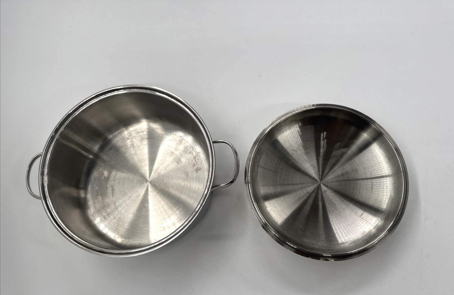 Magma Stock Pot with Lid Double Handle Magnetic Induction 18/10 Stainless Steel