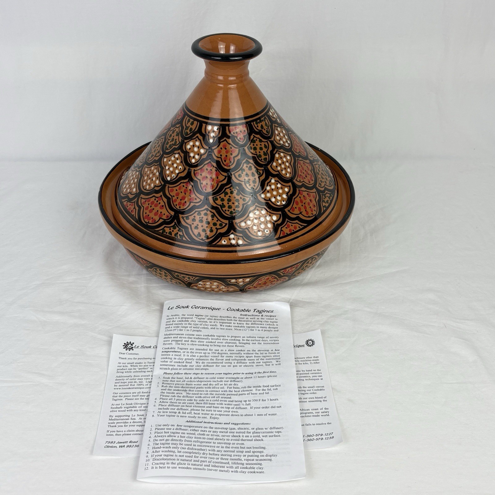 NWOB LE SOUK LARGE 12″ Ceramique COOKABLE TAGINE Stovetop/Oven Hand Painted