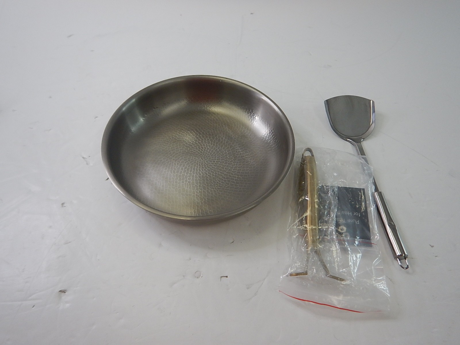 Sikiilu 12″ Food-Grade Pure Titanium Frying Pan