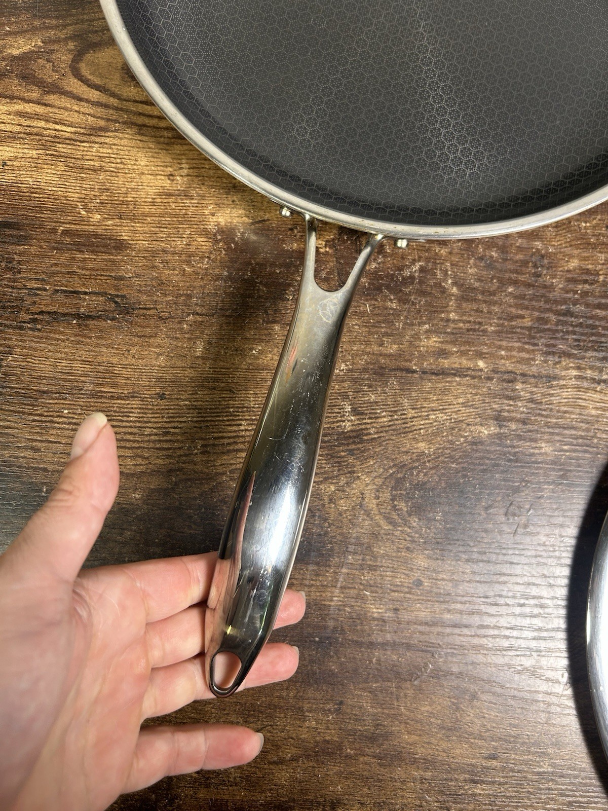 HexClad 12″ FRYING PAN with LID 12-Inch 12 Hybrid Non-Stick -Used Good Condition
