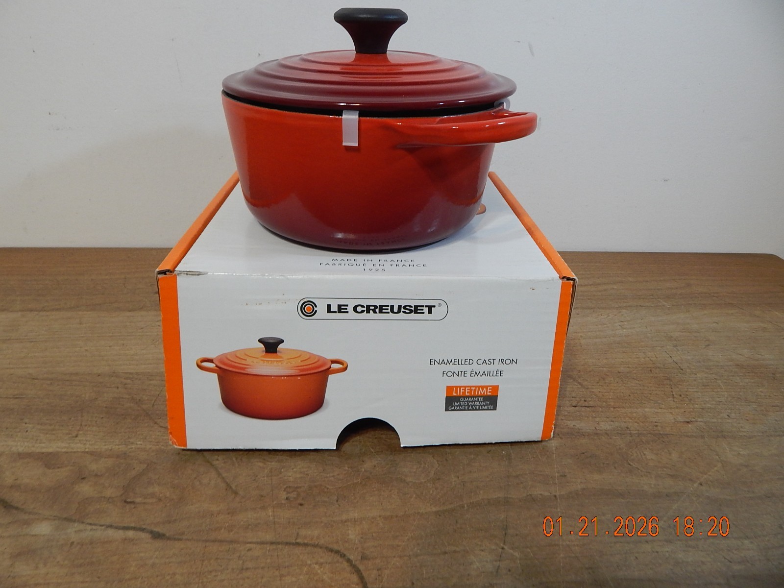 LE CREUSET ROUND CASSEROLE OVEN 18 CM CHERRY RED 2 QT ENAMELED CAST IRON NEW