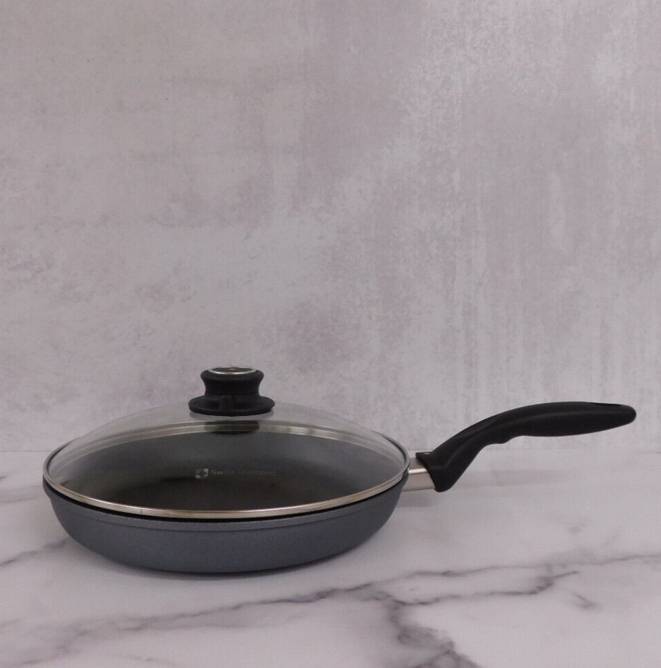 Swiss Diamond Classic Nonstick 10.25 Inch Fry Pan with Glass Lid – New