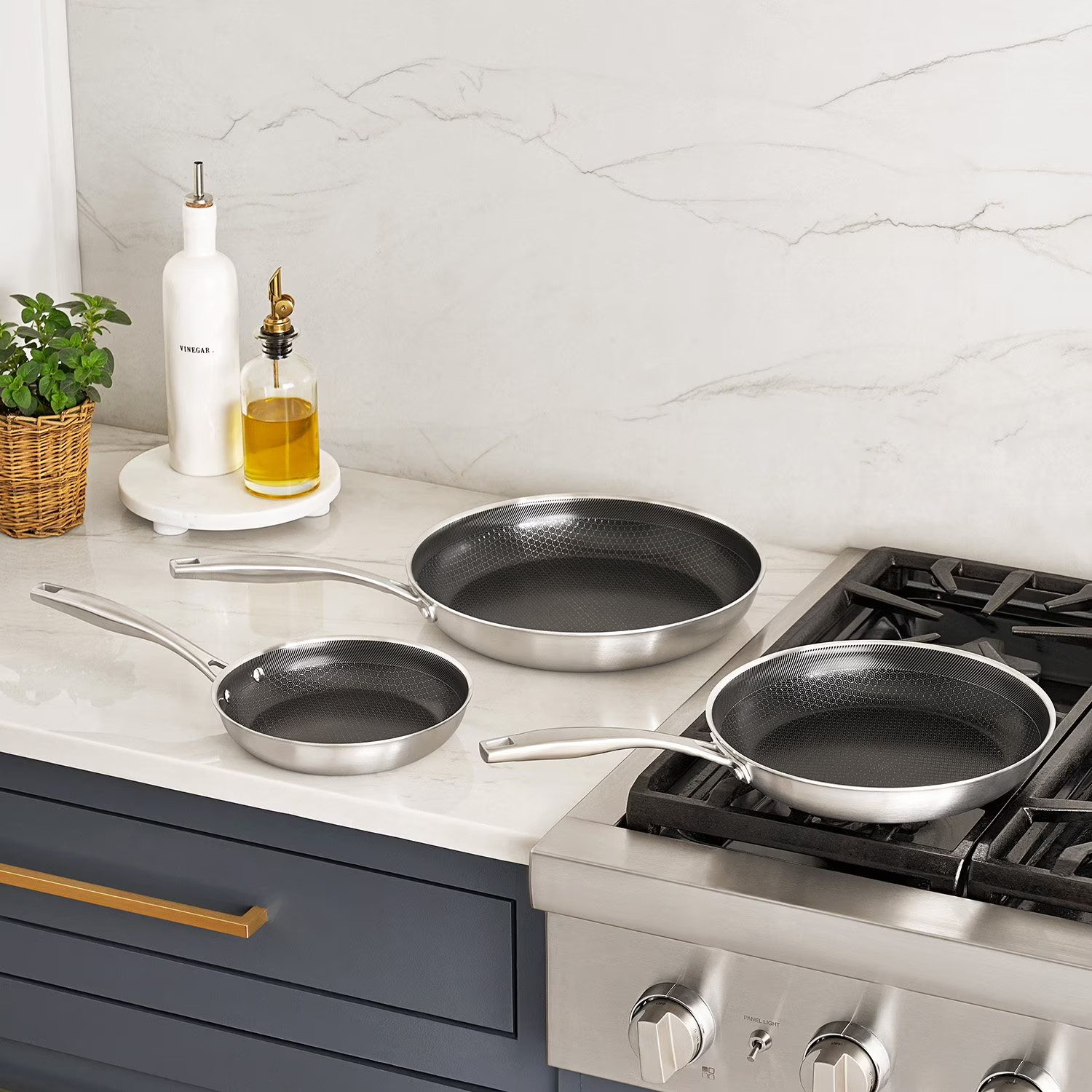 Member’s Mark 3-Piece Ceramic Hybrid Fry Pan Set